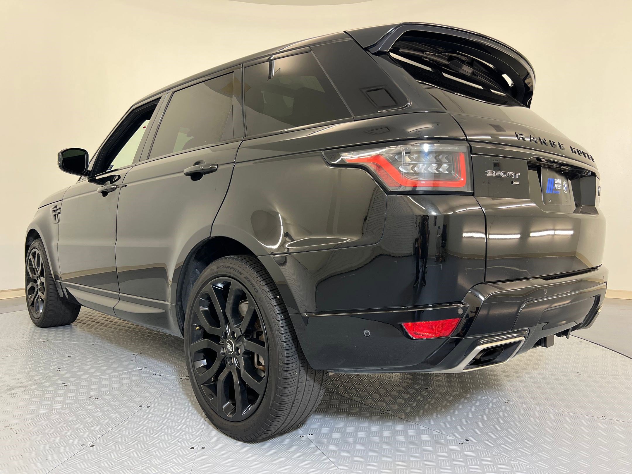 2021 Land Rover Range Rover Sport HSE Silver Edition photo 3