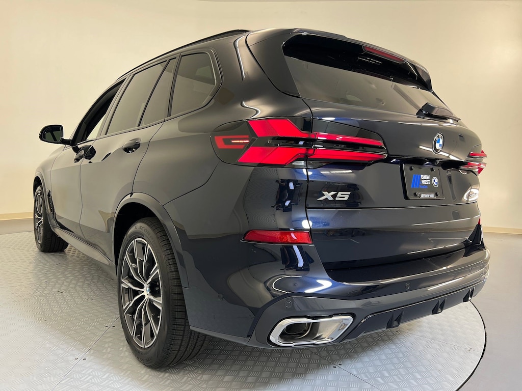 New 2026 BMW X5 sDrive40i SUV