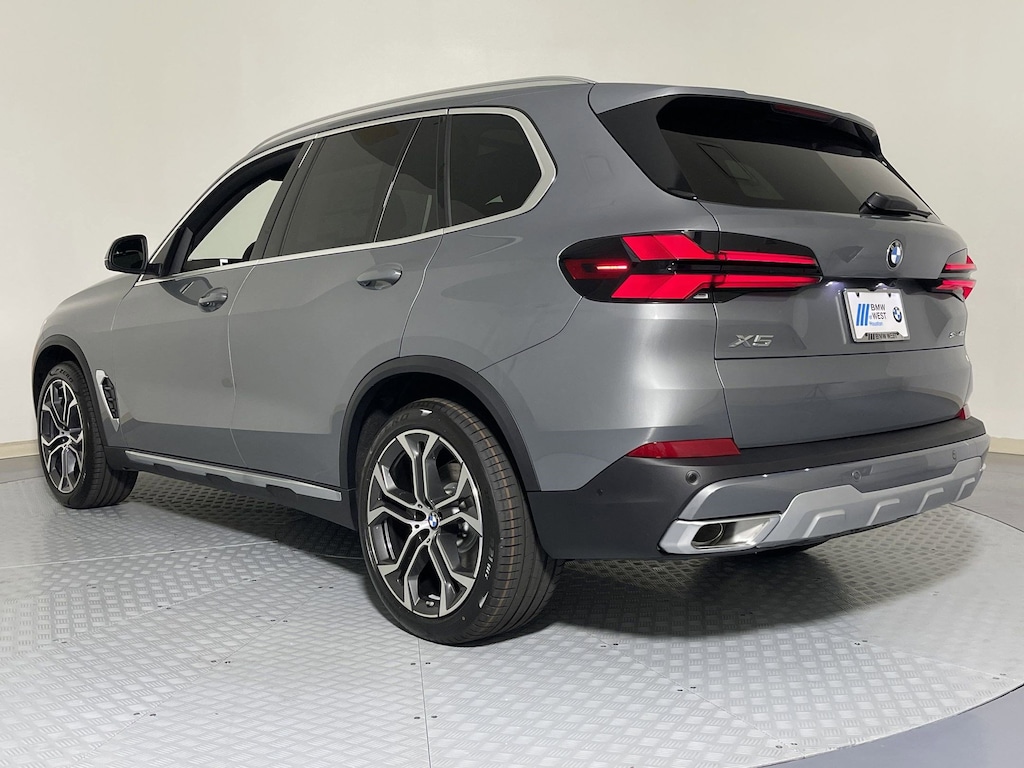 New 2026 BMW X5 sDrive40i SUV