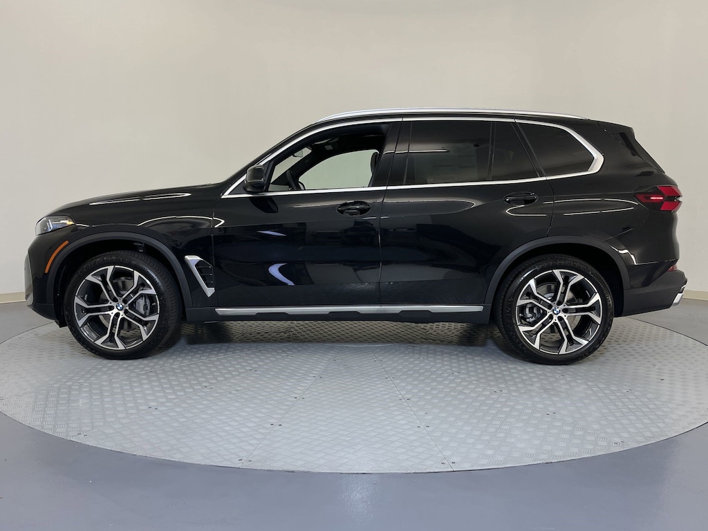 New 2026 BMW X5 sDrive40i SUV