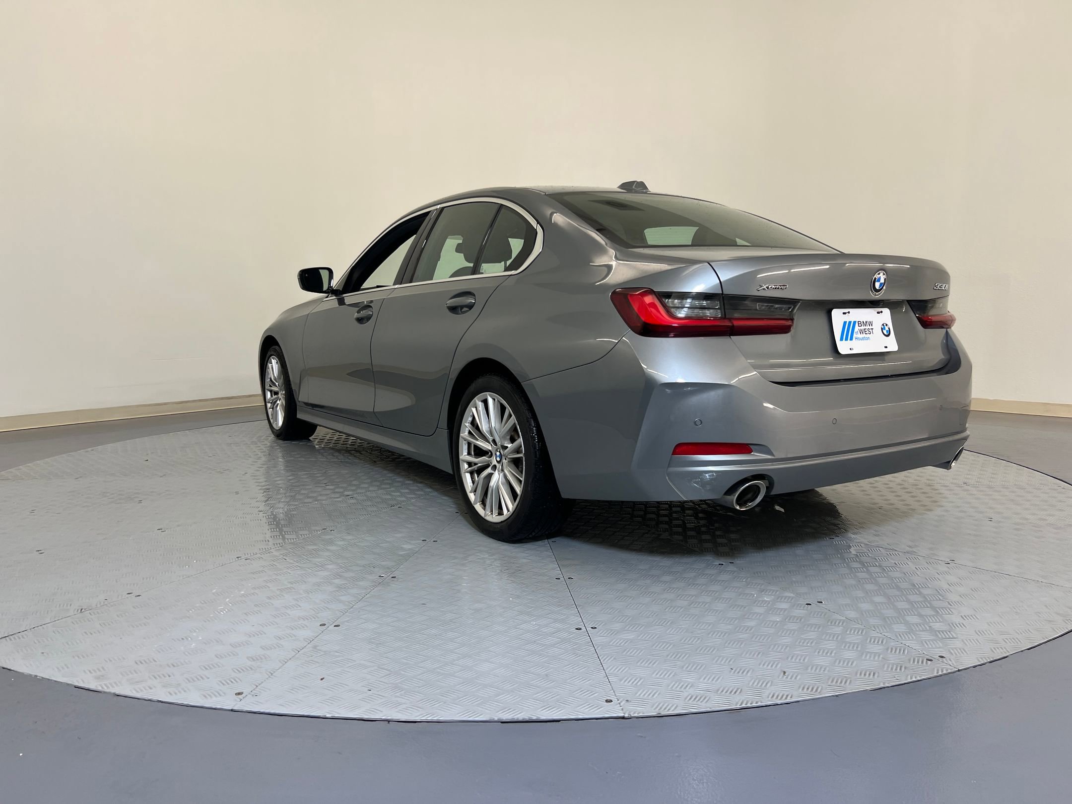 2024 Bmw 330i xDrive photo 3