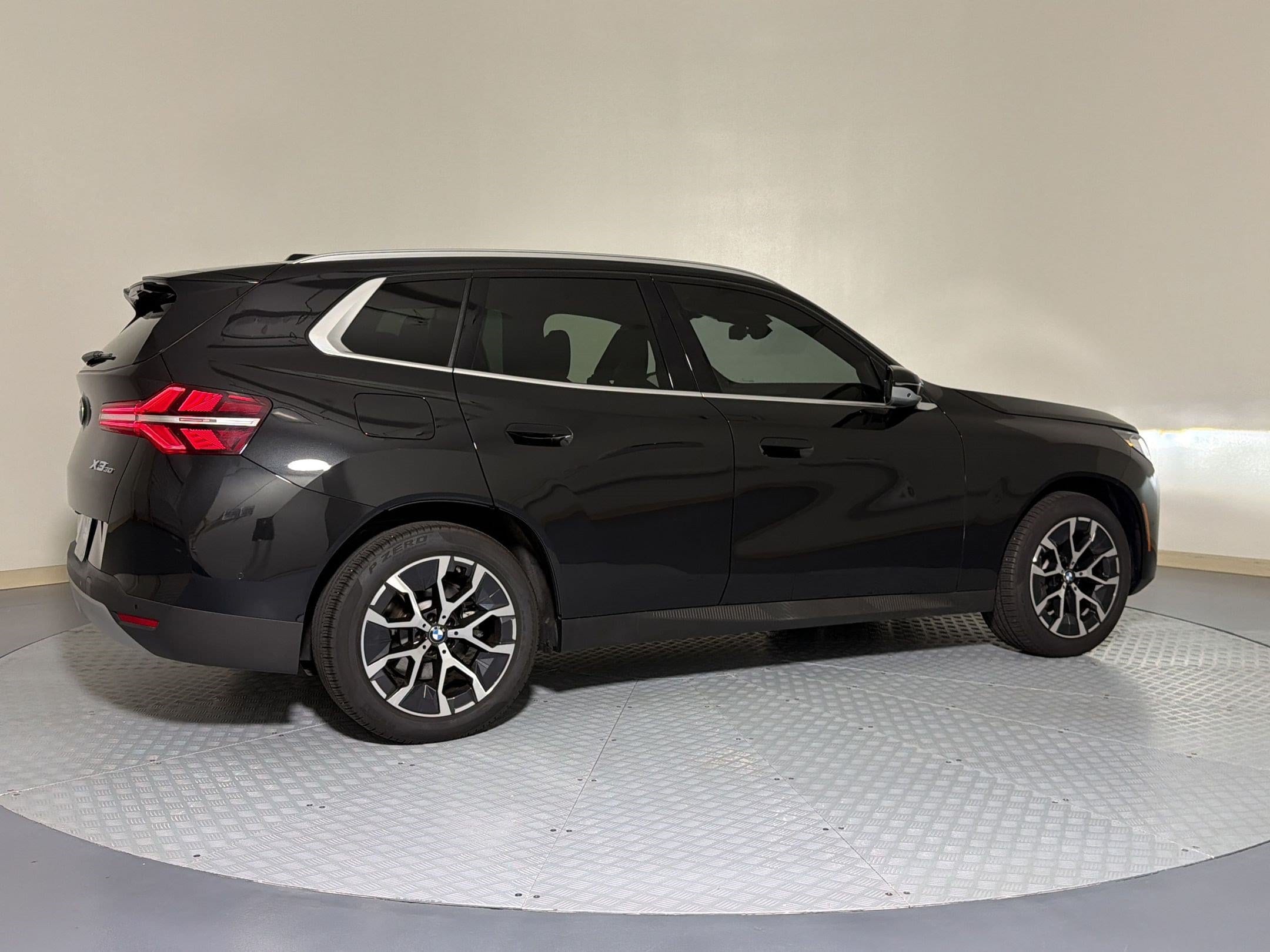 2026 BMW X3 30 - Photo 8