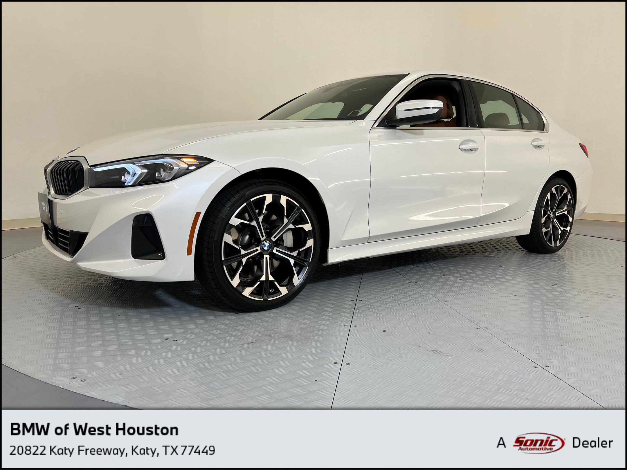 2025 BMW 3 Series 330i's photo