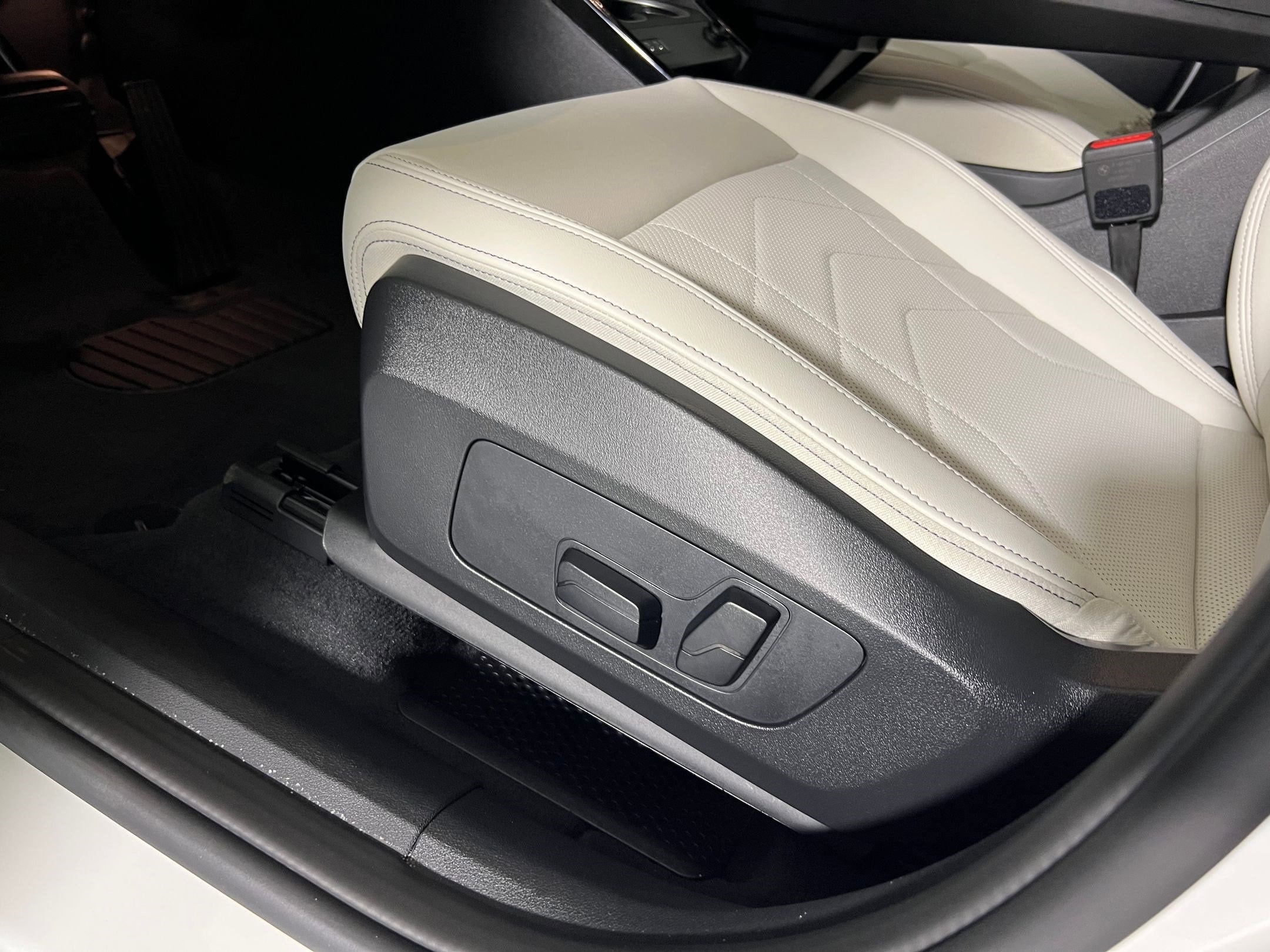 2026 BMW X1 XDrive28i - Photo 13