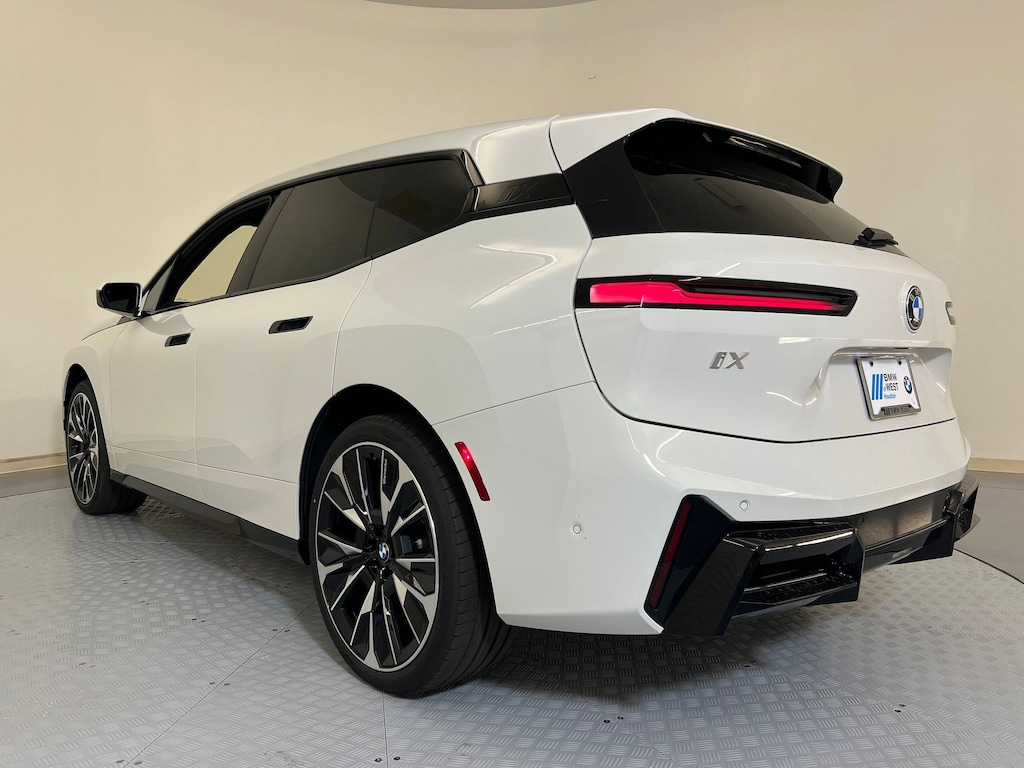 New 2026 BMW iX xDrive45 SUV