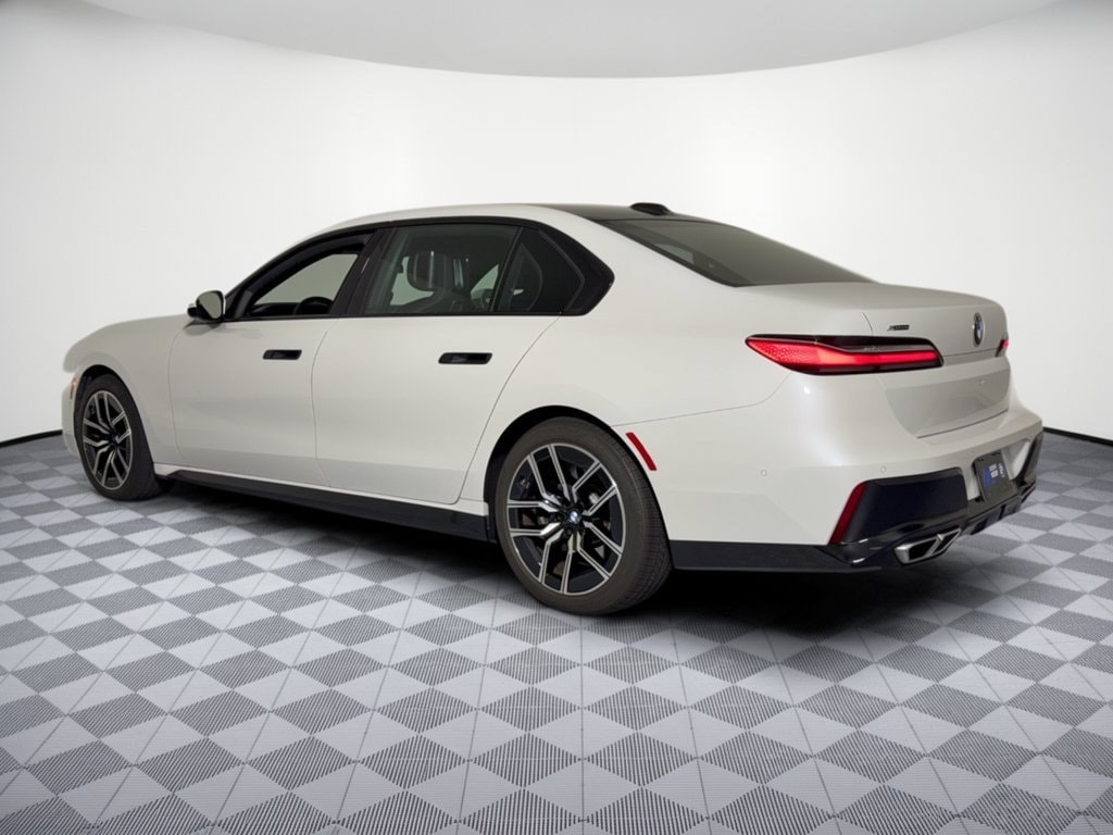 Certified 2023 BMW 760i xDrive Sedan