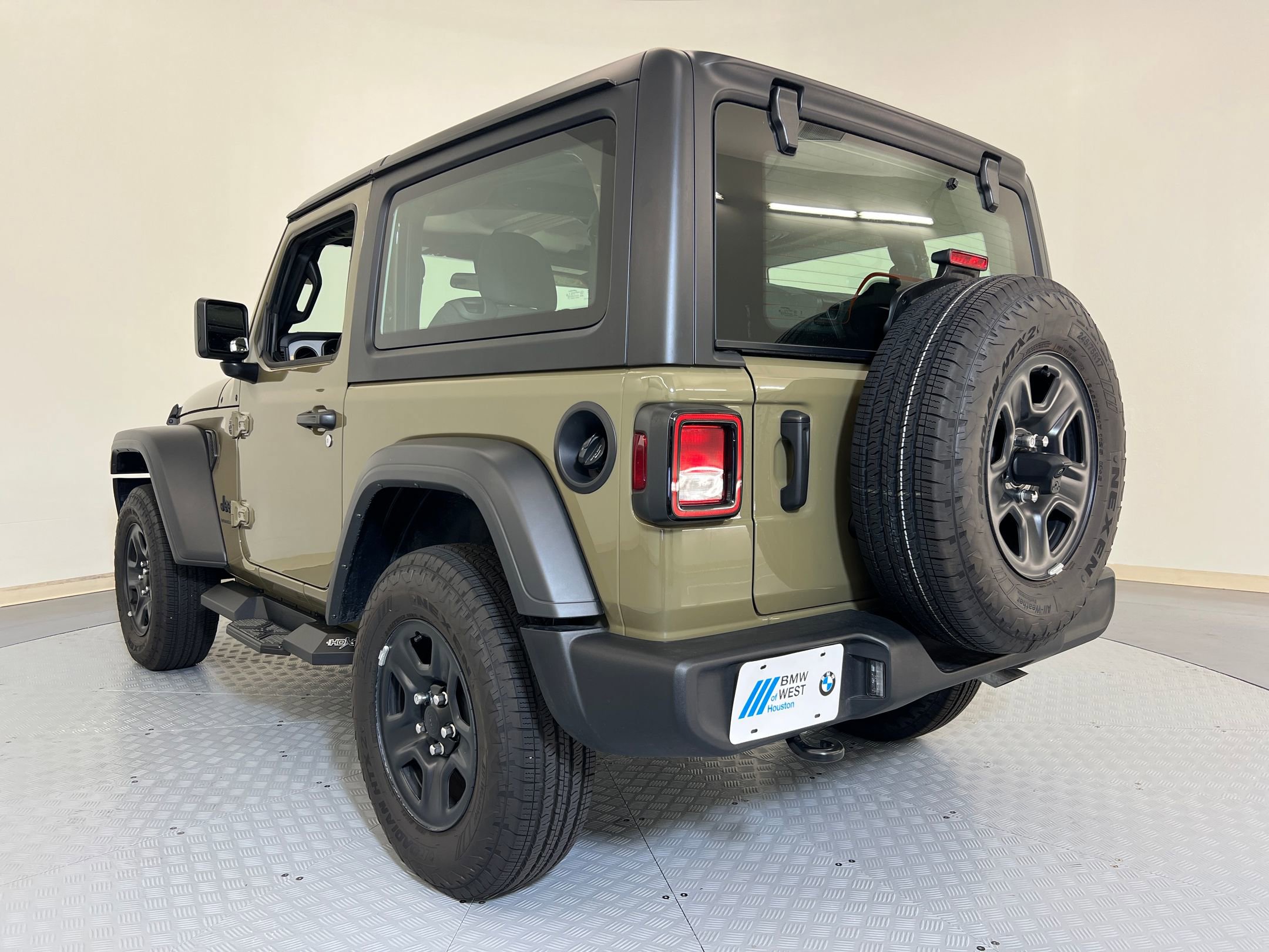 2025 Jeep Wrangler Sport photo 3