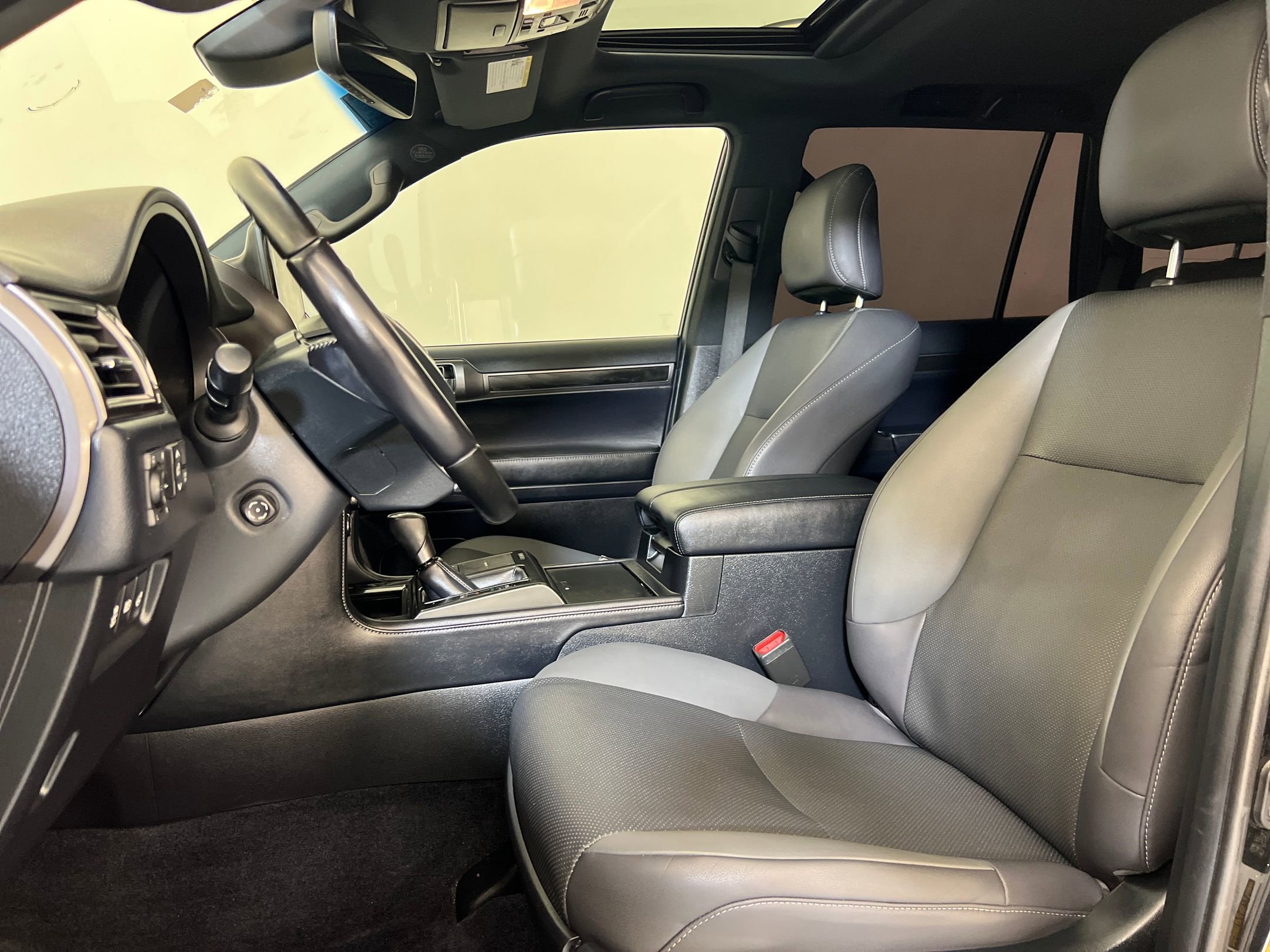 2022 Lexus GX 460 photo 3