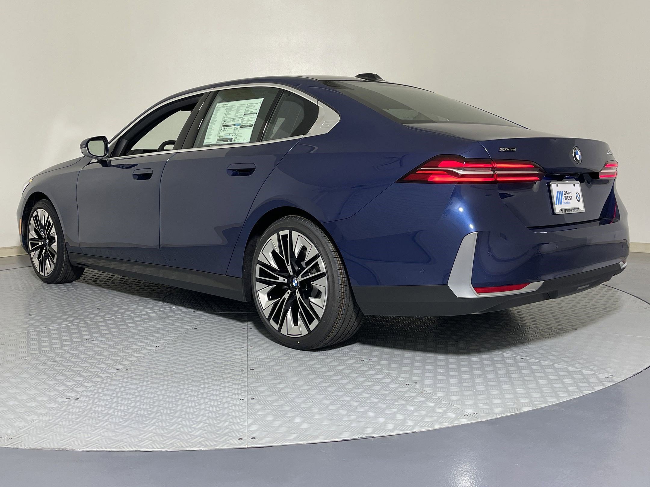 2026 Bmw 530i xDrive photo 3