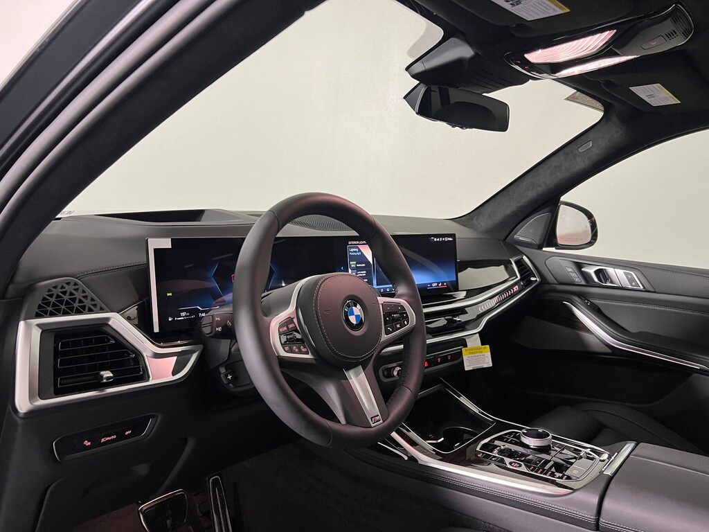 New 2026 BMW X7 xDrive40i SUV