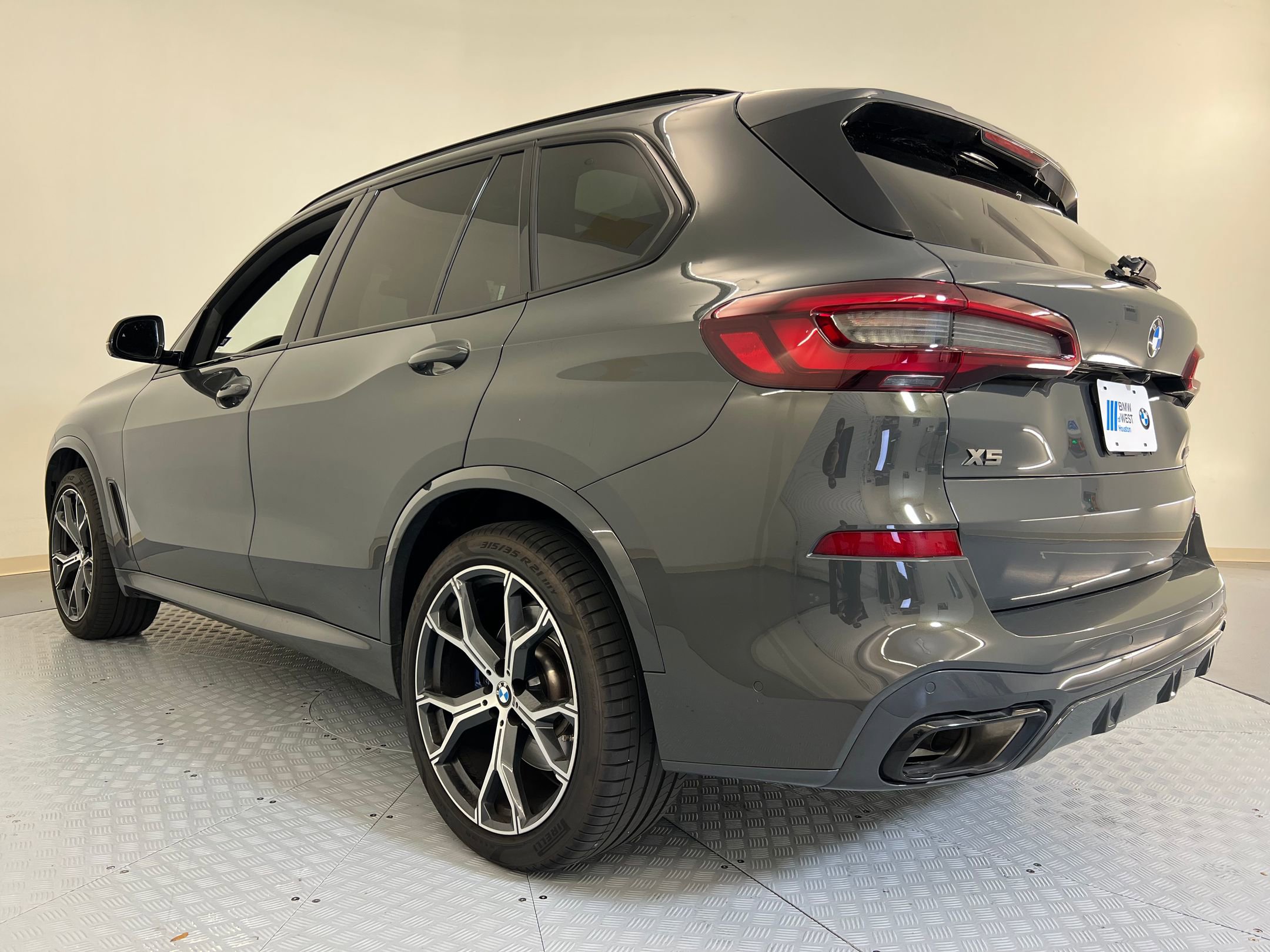 2023 Bmw X5 M50i photo 3