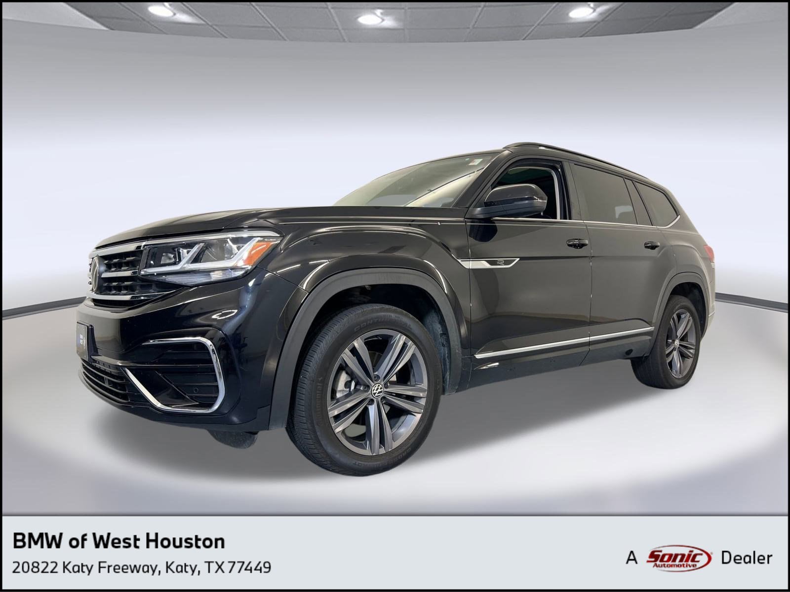 2021 Volkswagen Atlas SE w/Tech R-Line's photo