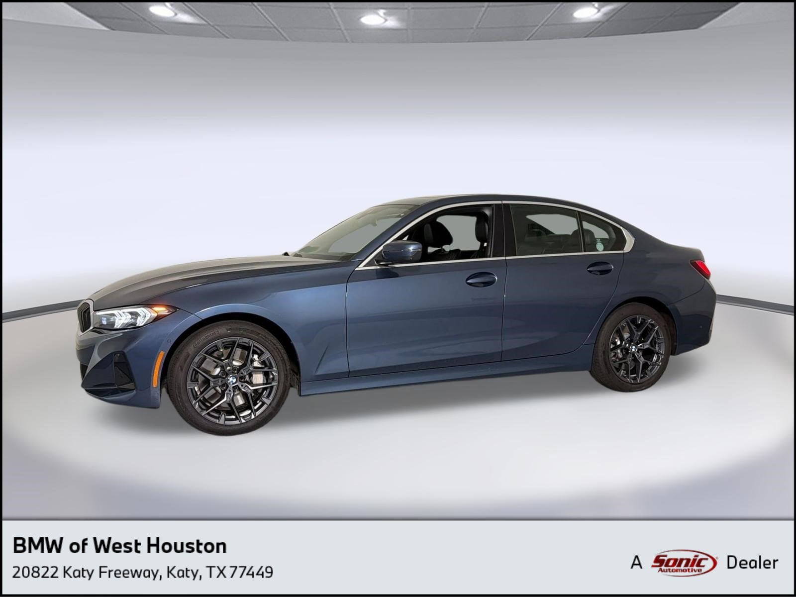 2025 BMW 3 Series 330i Sedan's photo