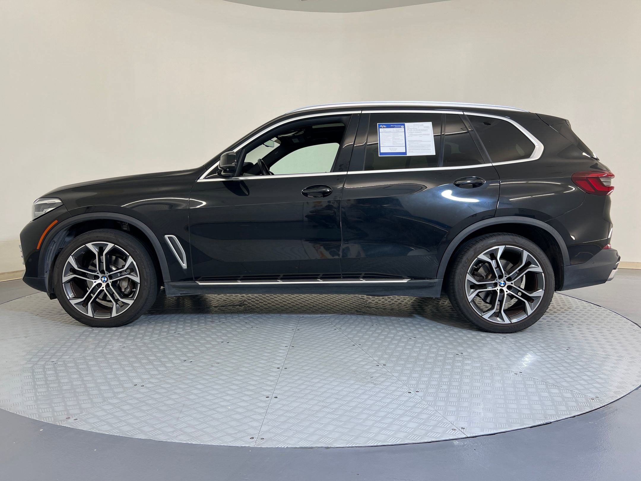 2021 Bmw X5 sDrive40i photo 2
