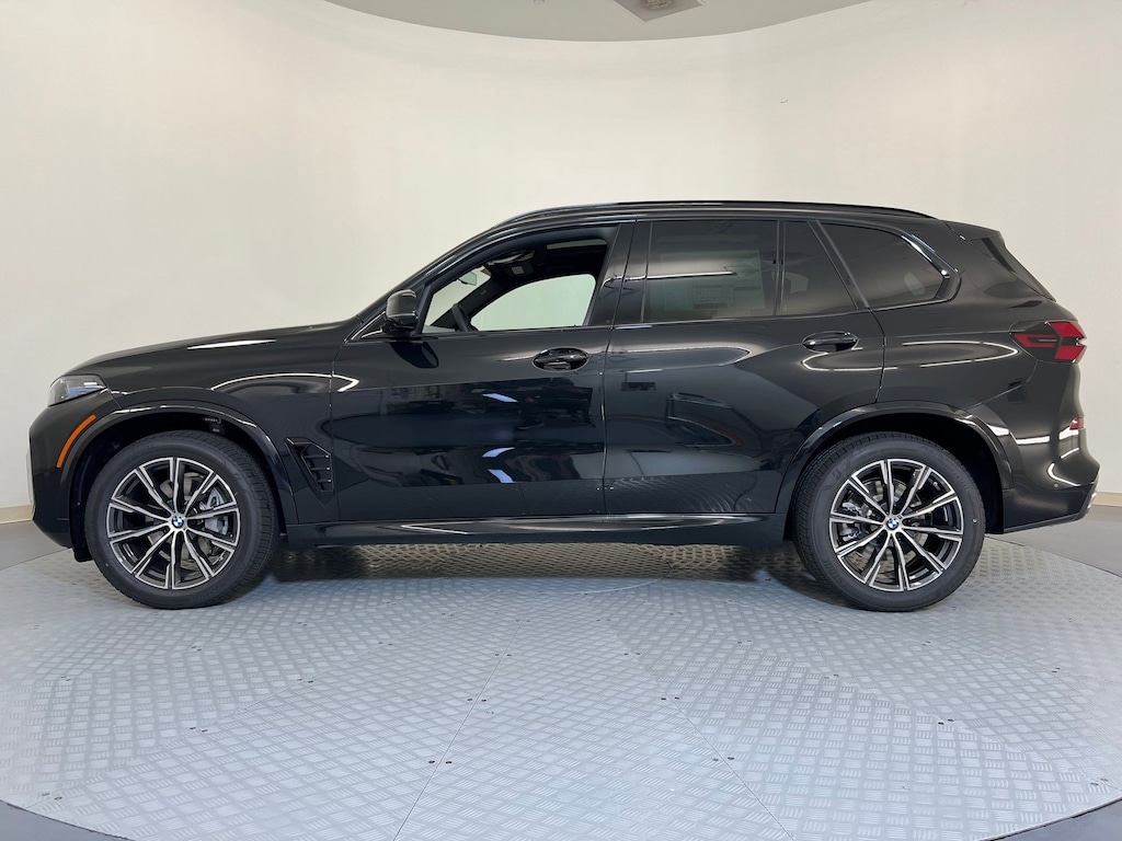 New 2026 BMW X5 sDrive40i SUV