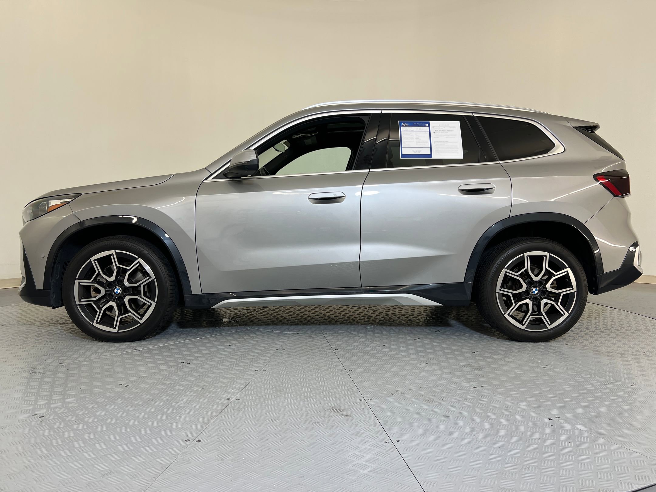 2024 Bmw X1 XDrive28i photo 2