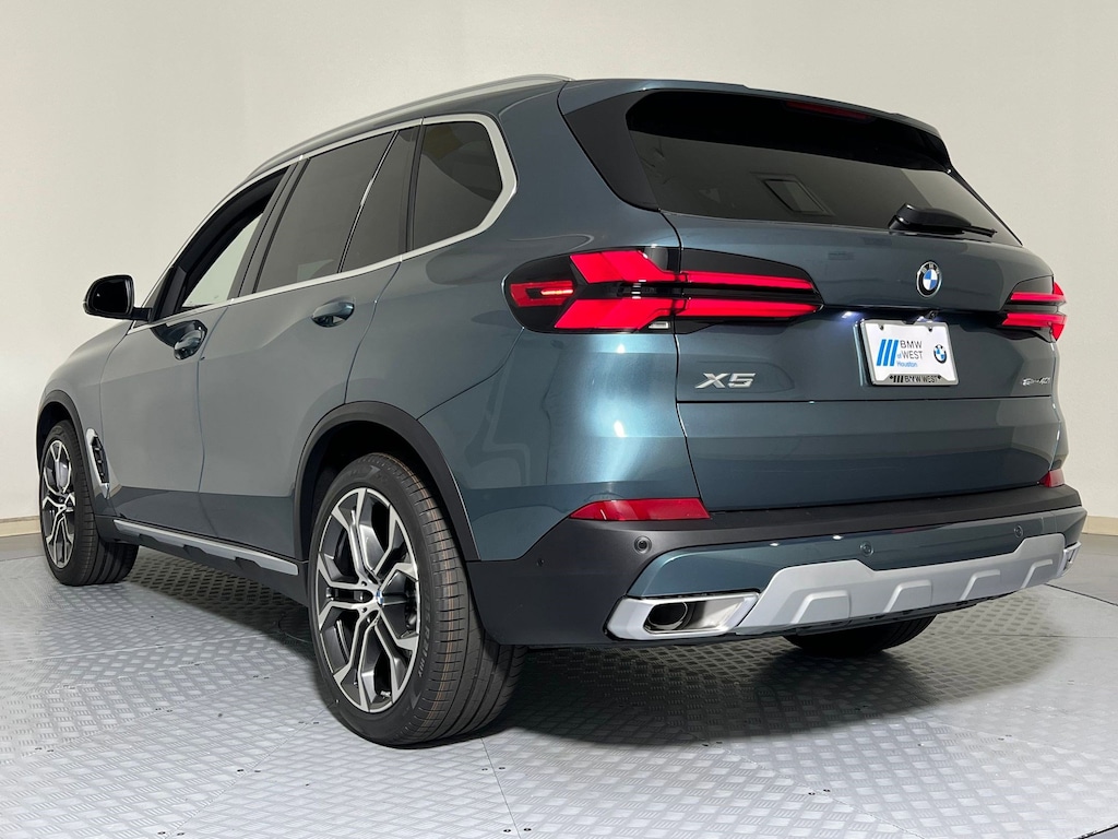 New 2026 BMW X5 sDrive40i SUV