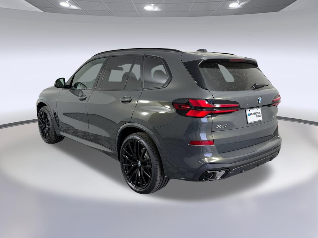 New 2026 BMW X5 sDrive40i SUV