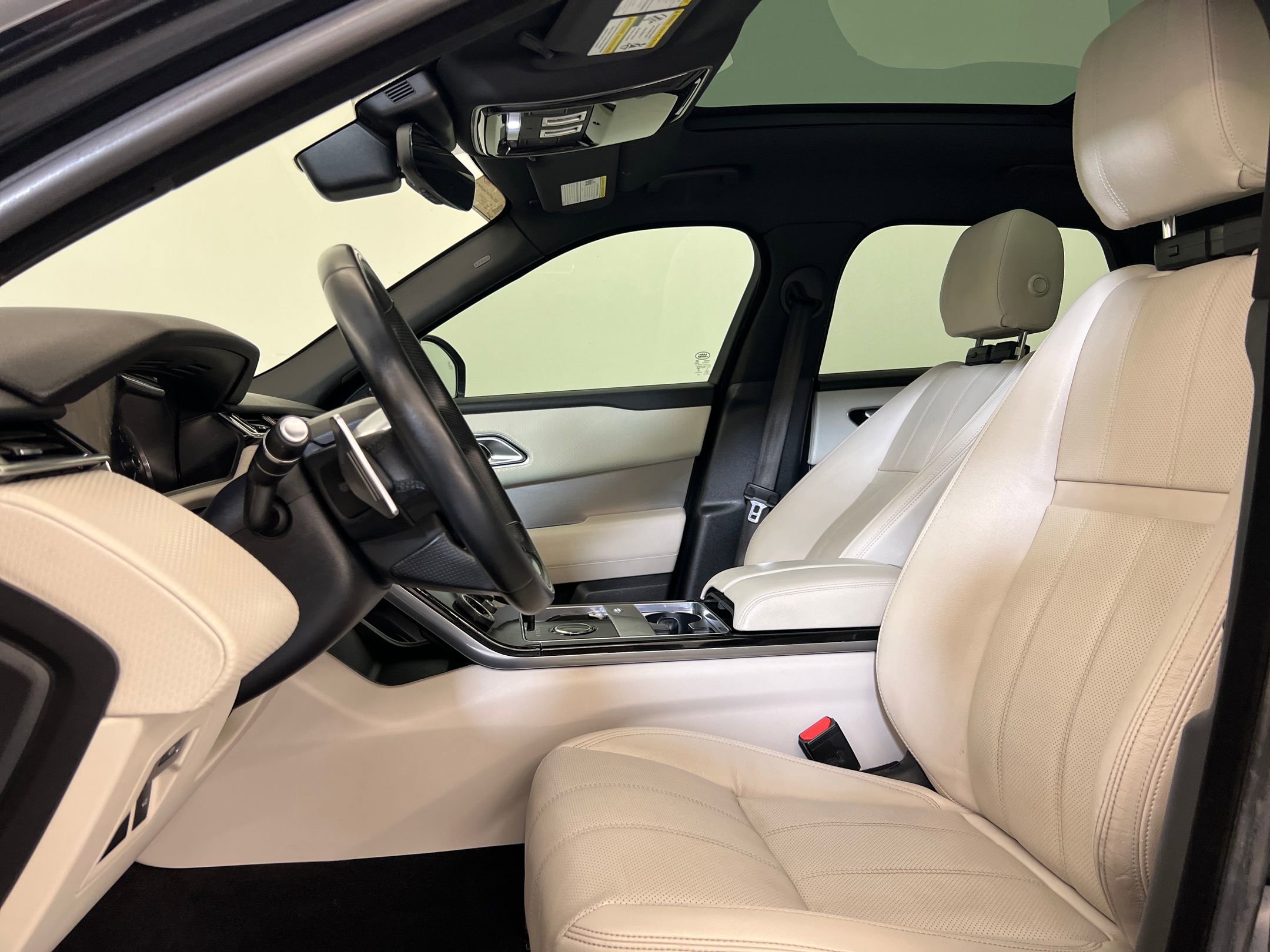 2020 Land Rover Range Rover Velar P340 R-Dynamic S photo 4