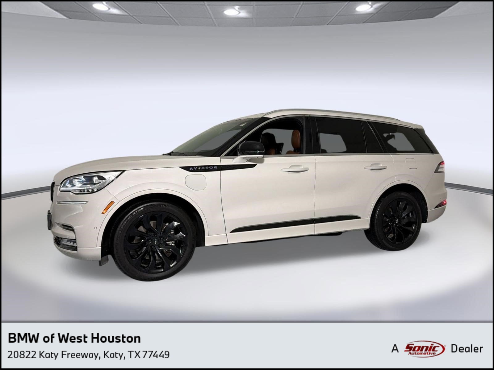 Aviator Grand Touring SUV