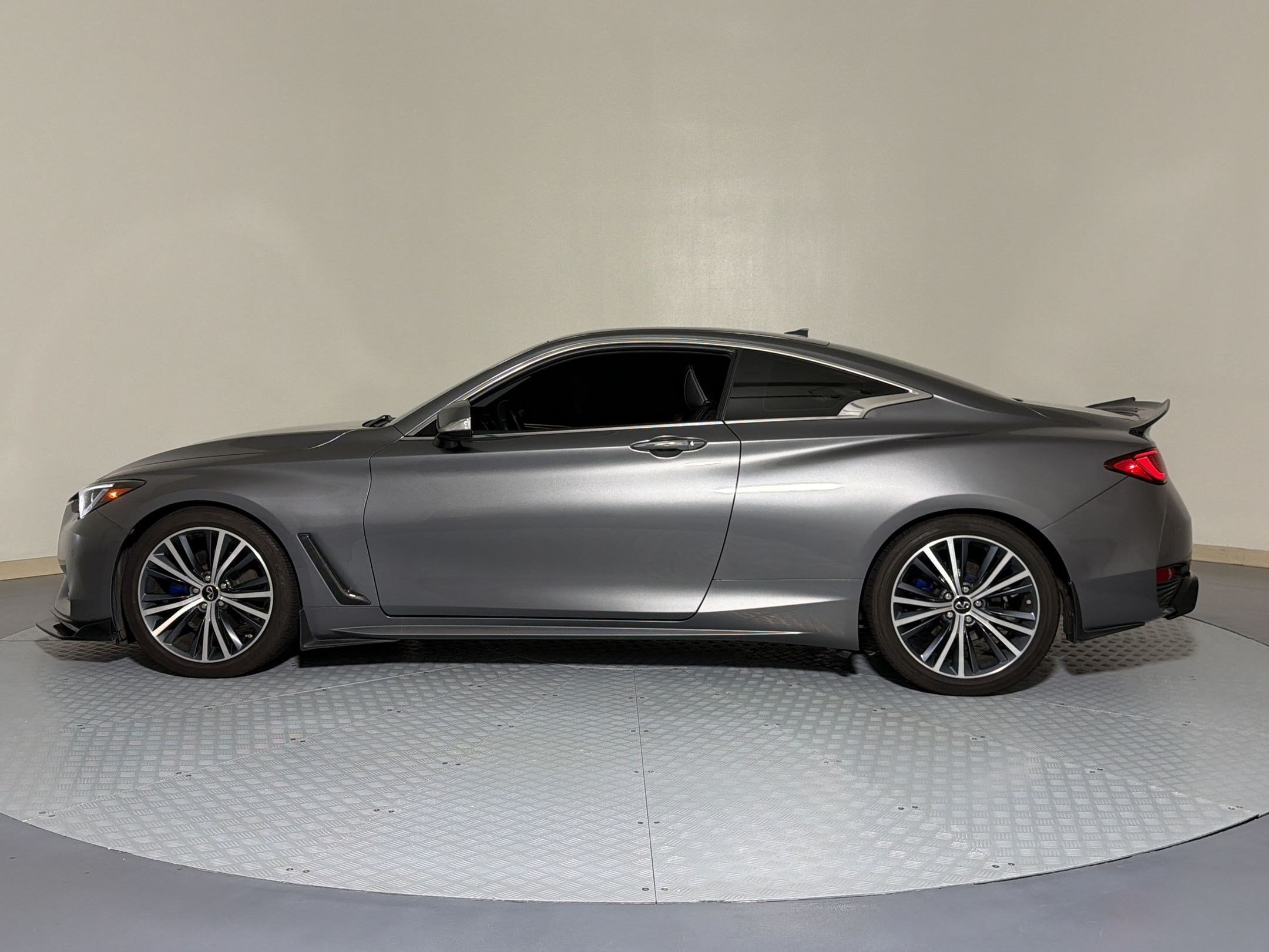 Q60 3.0t LUXE Coupe