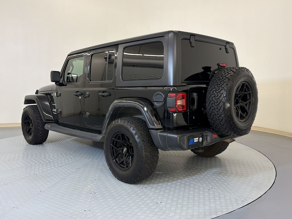 Used 2020 Jeep Wrangler Unlimited Sahara SUV