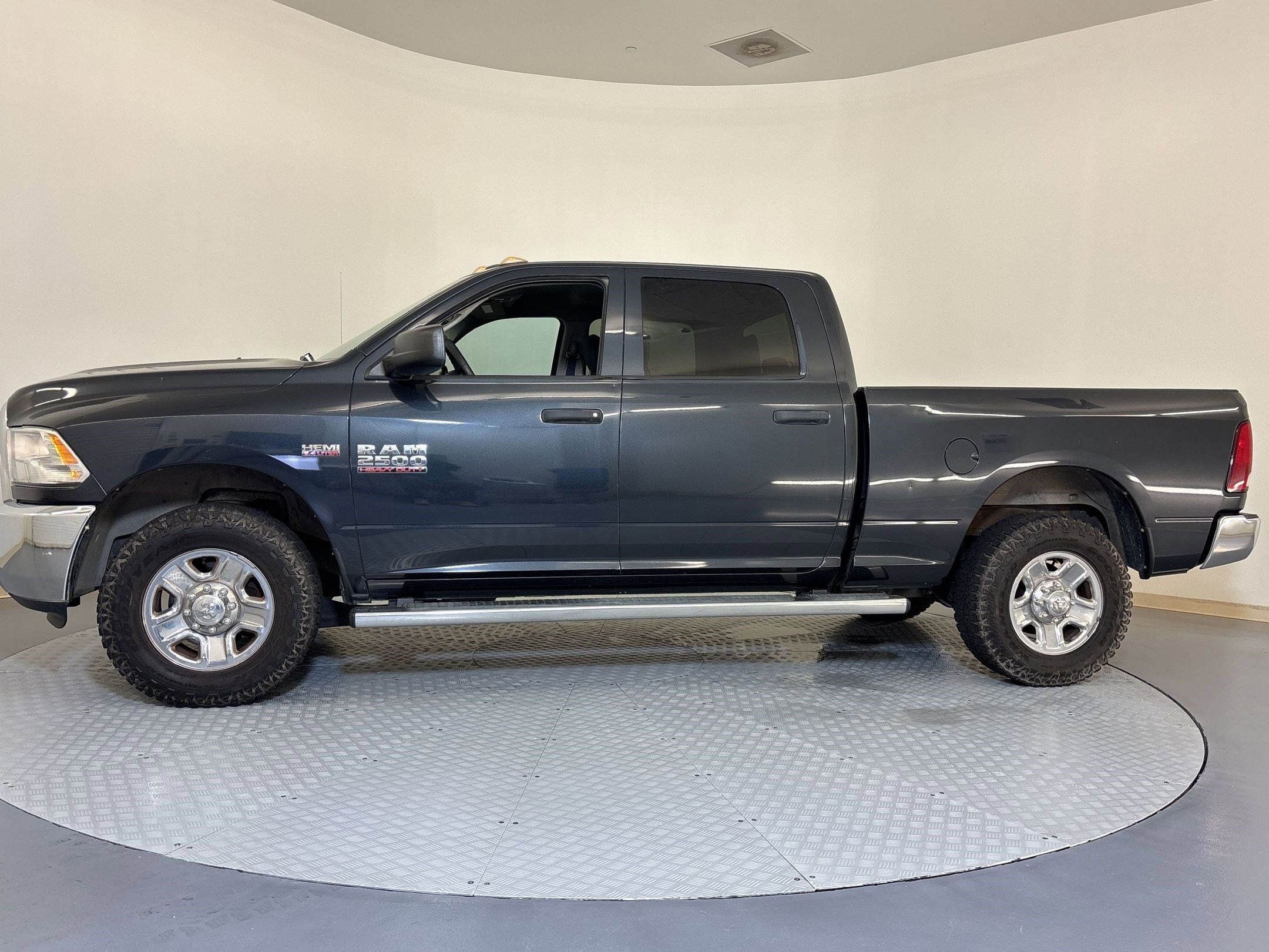 Used 2016 RAM Ram 2500 Pickup Tradesman with VIN 3C6UR4CJXGG323164 for sale in Katy, TX