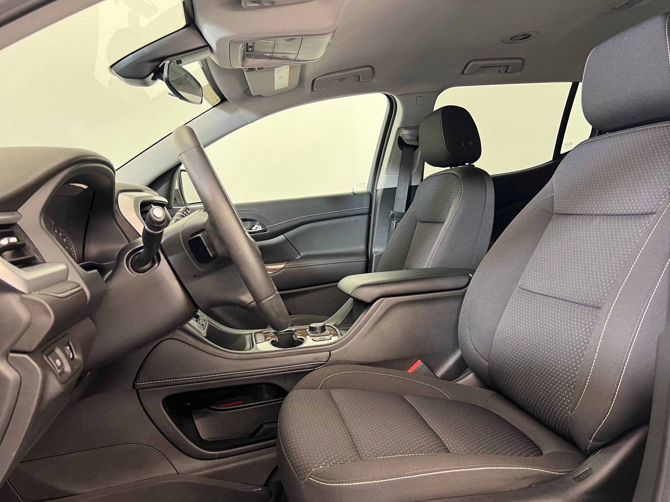 2023 Gmc Acadia SLE photo 3