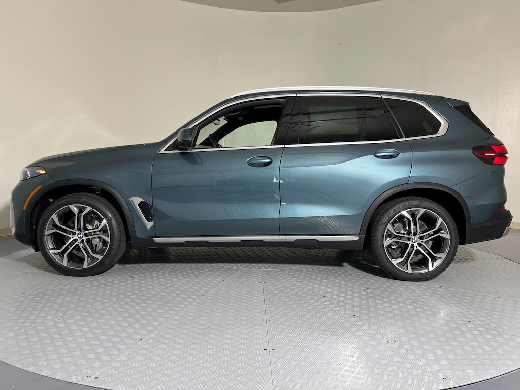 New 2026 BMW X5 sDrive40i SUV