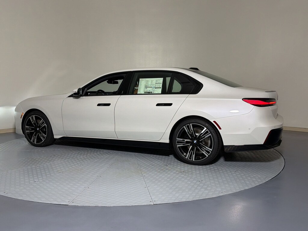 New 2026 BMW 740i Sedan