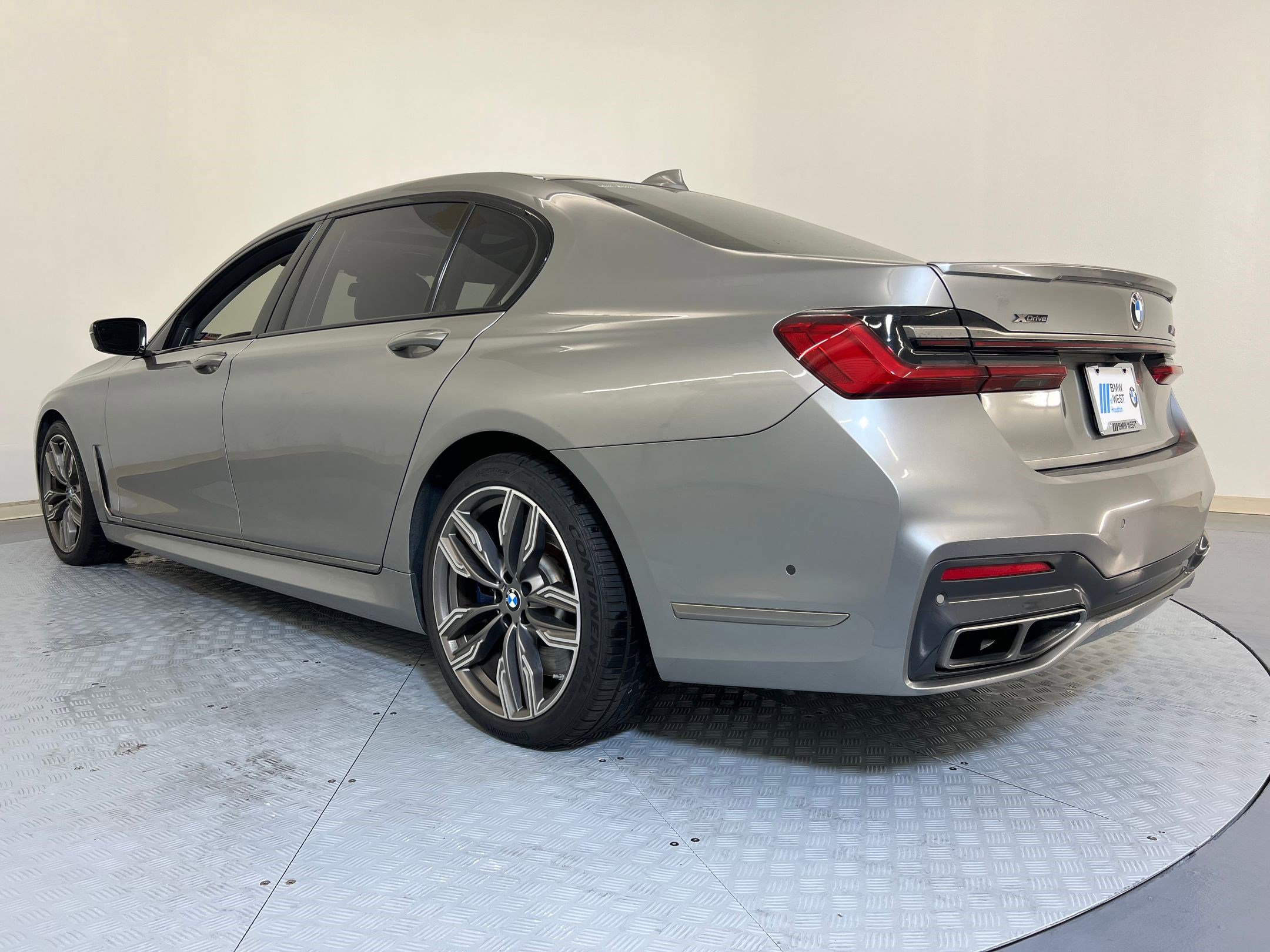 2020 Bmw M760i xDrive photo 3