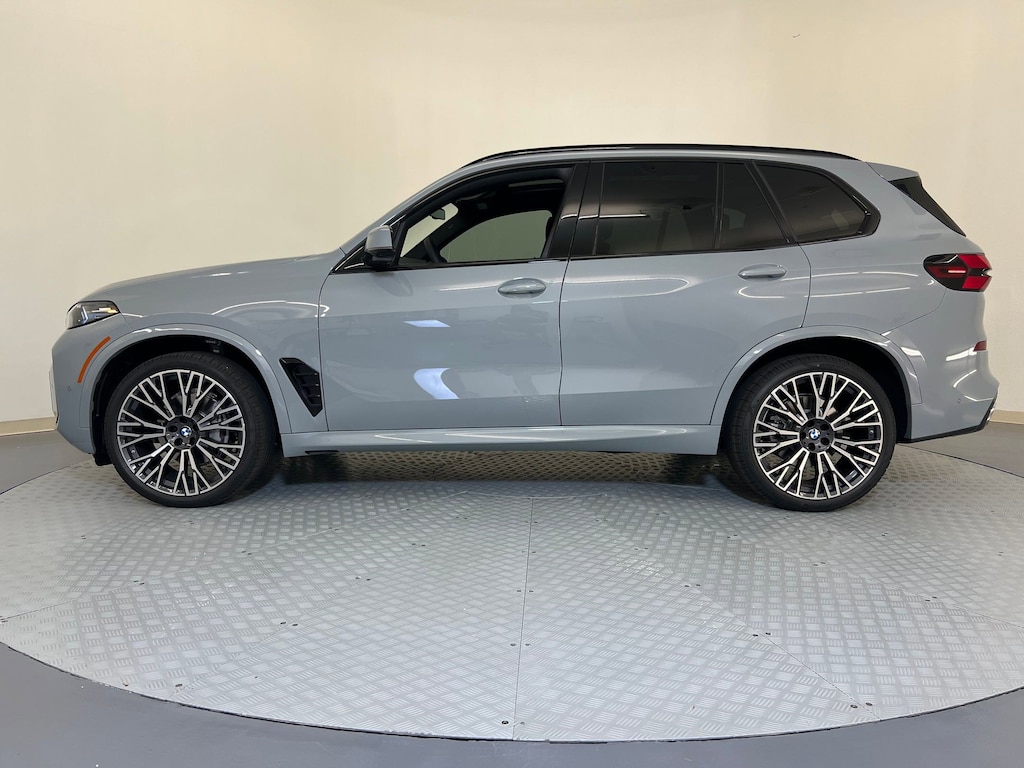 New 2026 BMW X5 sDrive40i SUV