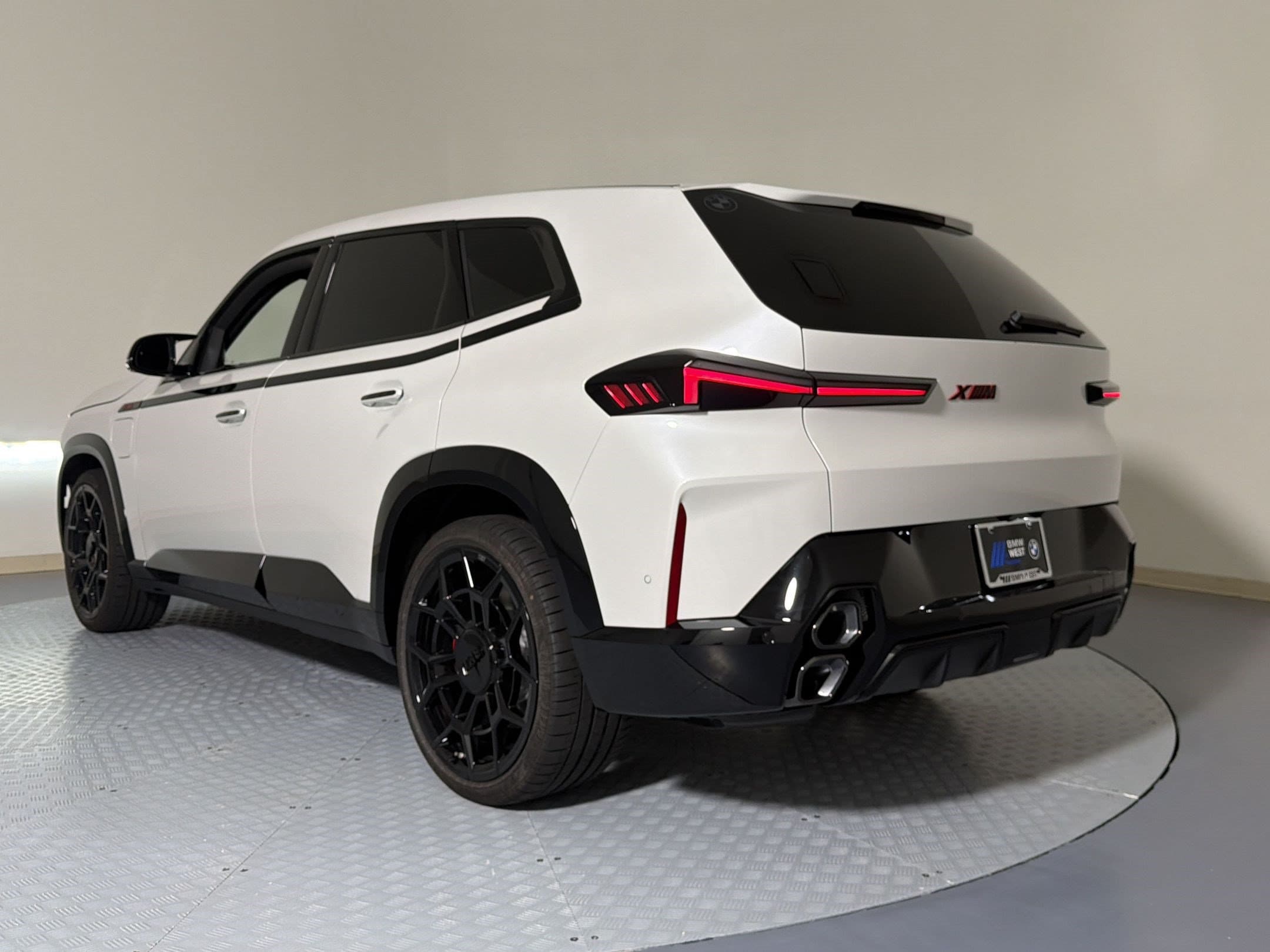 XM Label SUV
