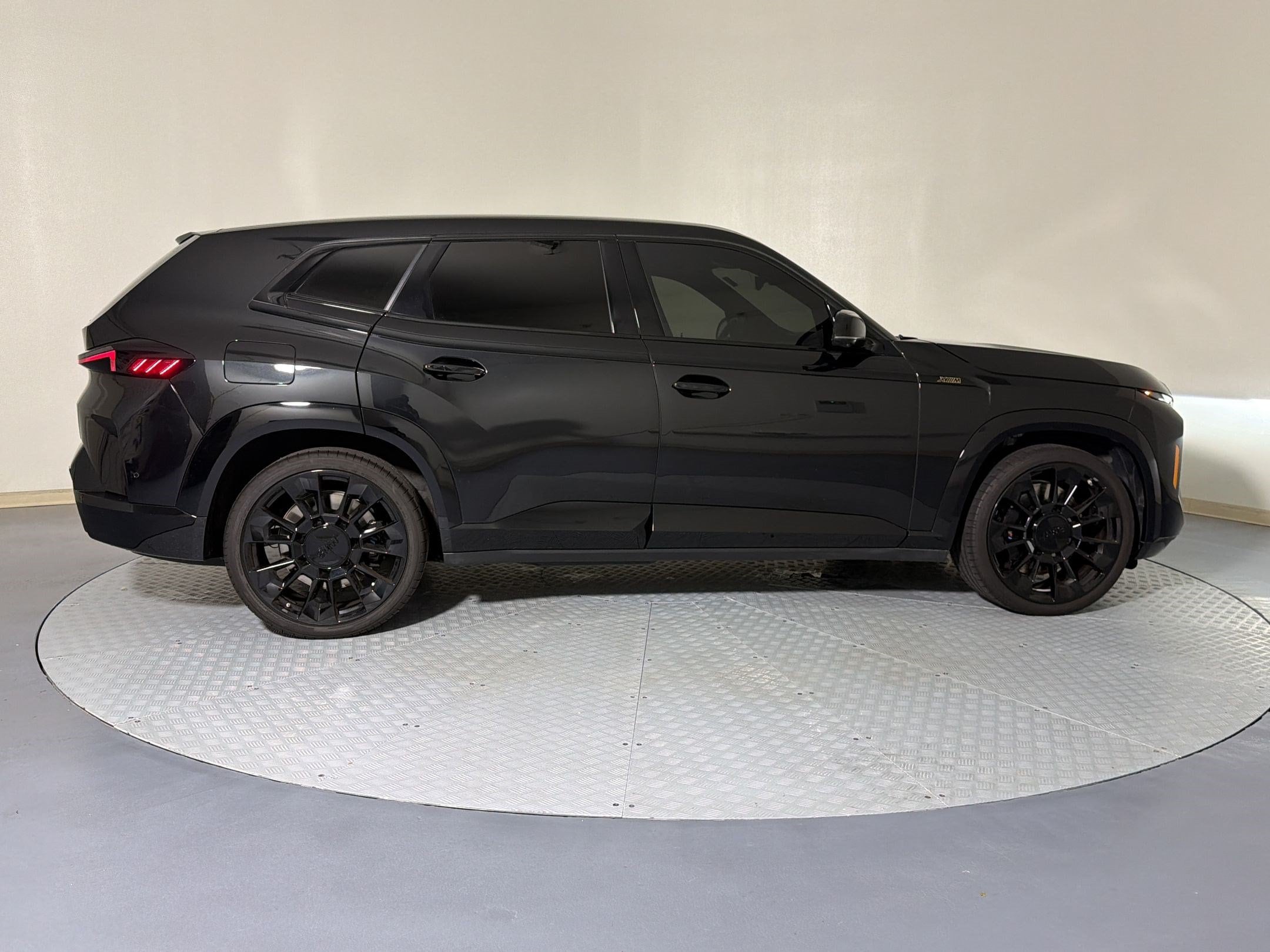 XM SUV