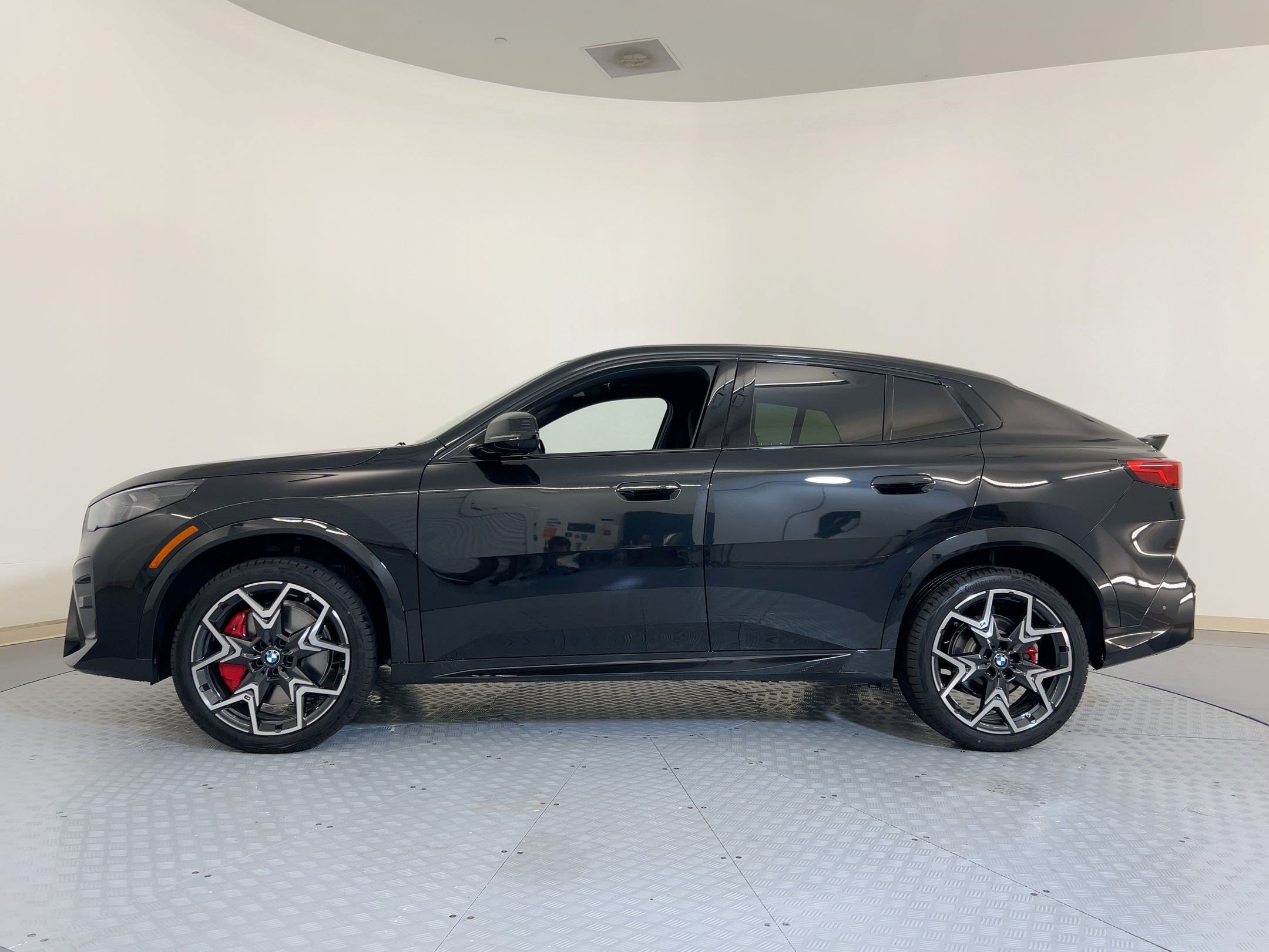 2026 Bmw X2 xDrive28i photo 2