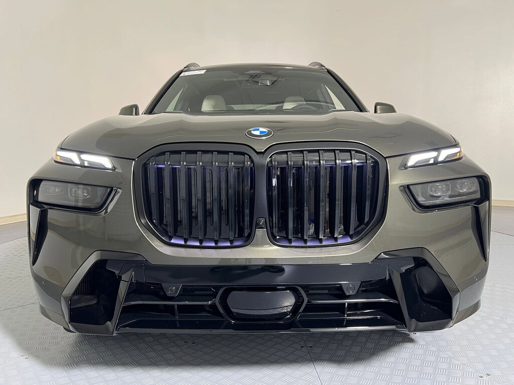 New 2026 BMW X7 xDrive40i SUV