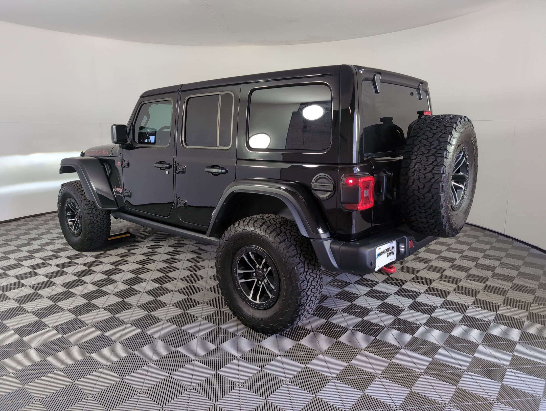 2024 Jeep Wrangler Rubicon X photo 3
