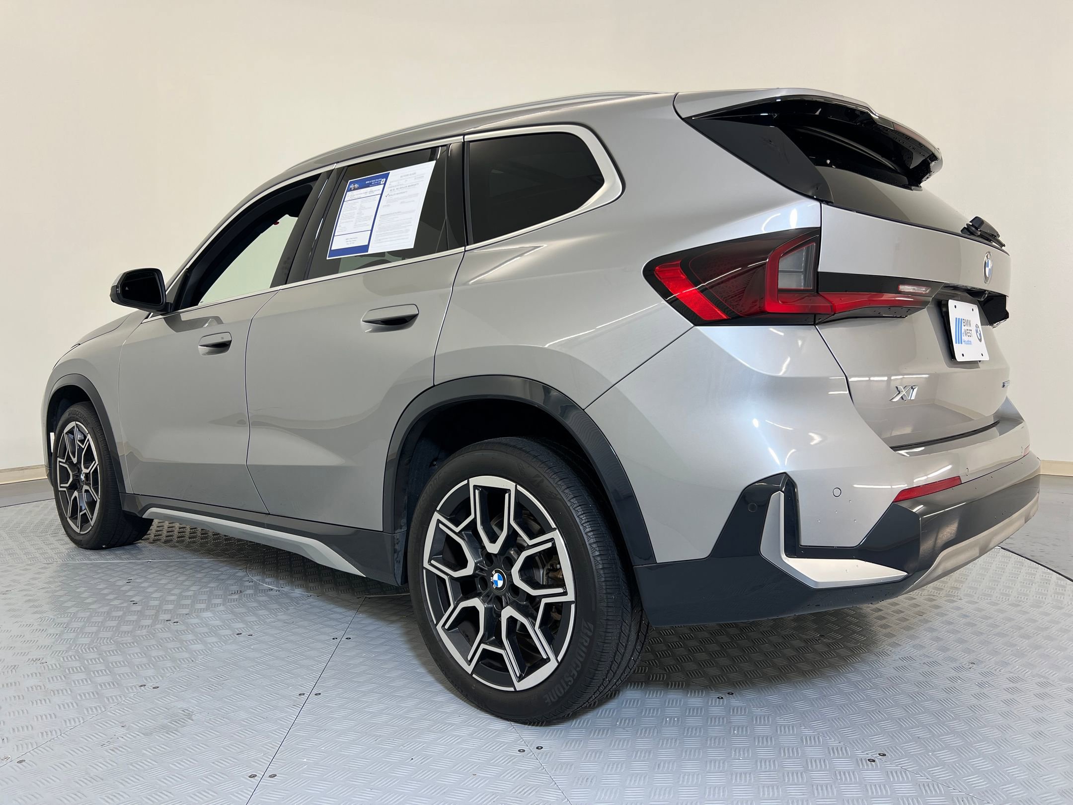 2024 Bmw X1 XDrive28i photo 3
