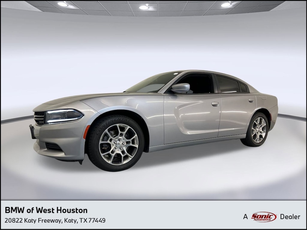 Used 2015 Dodge Charger SE Sedan