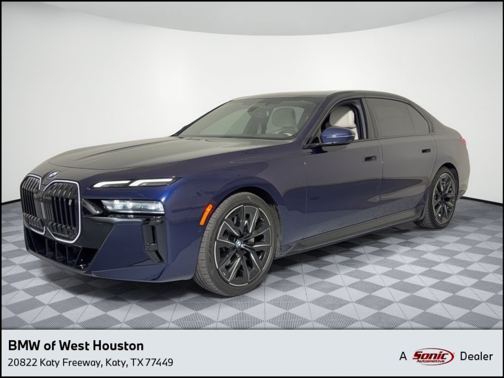 BMW i7