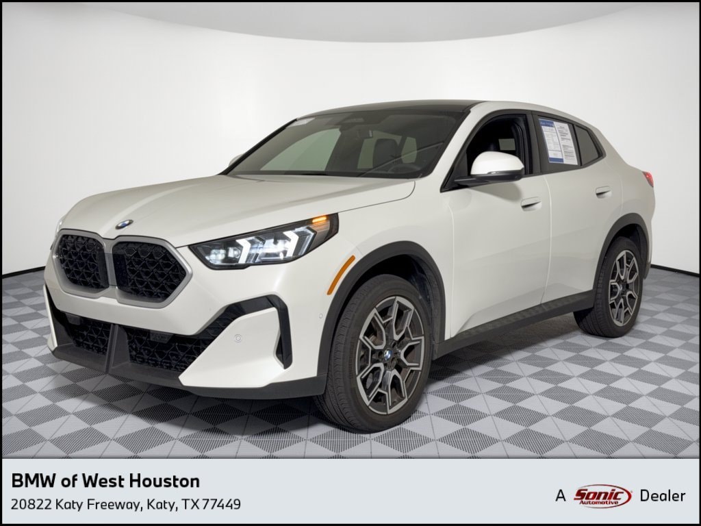 2026 BMW X2 28i
