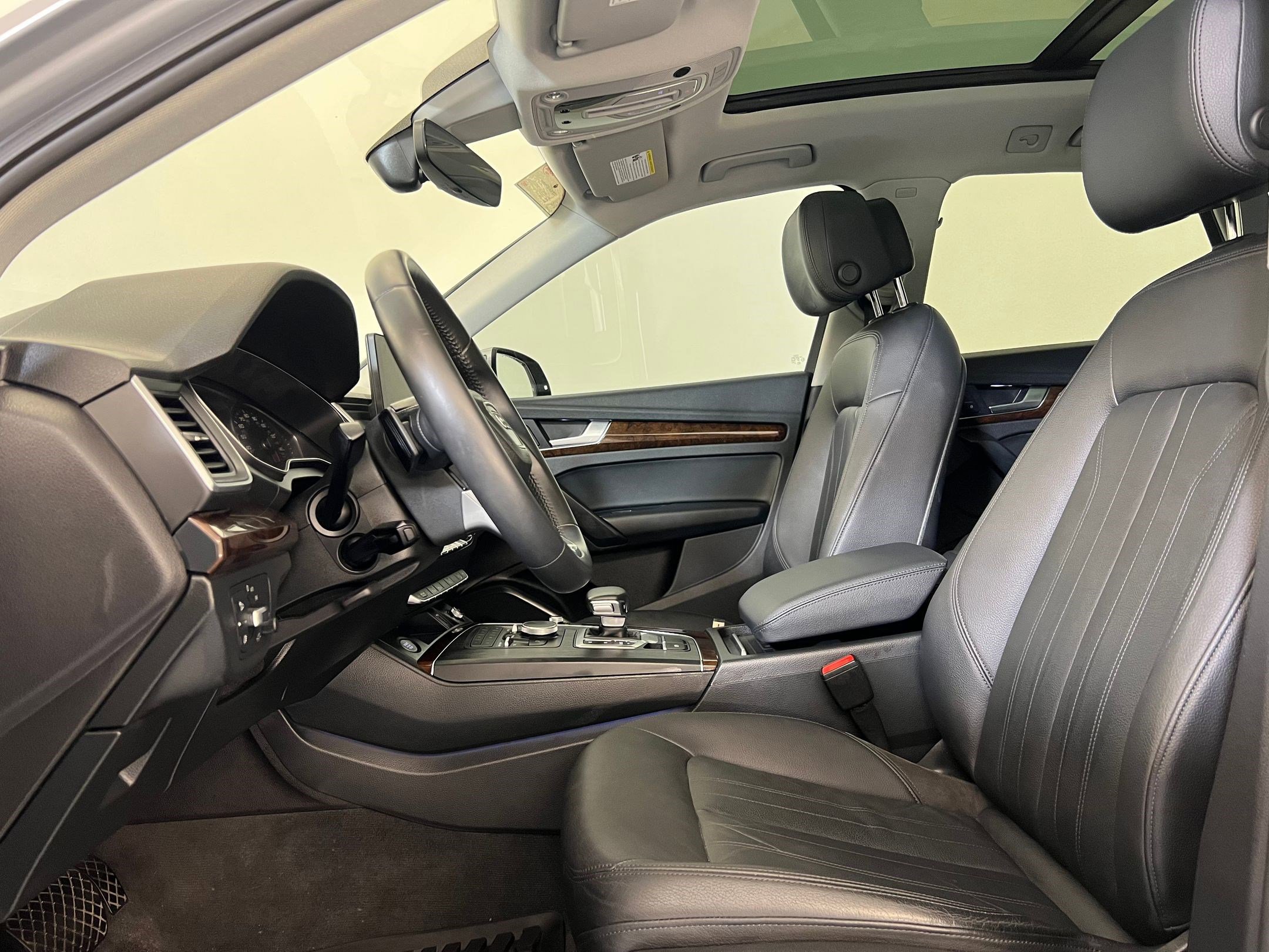 2020 Audi Q5 45 Premium photo 4