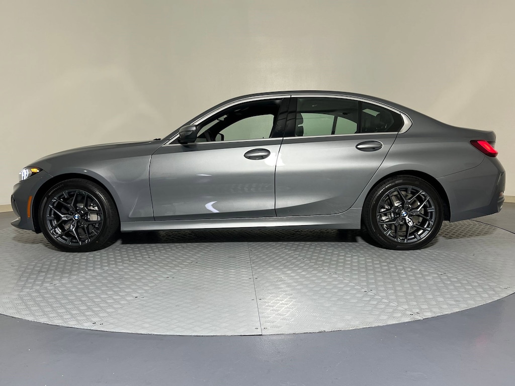 New 2025 BMW 330i xDrive Sedan