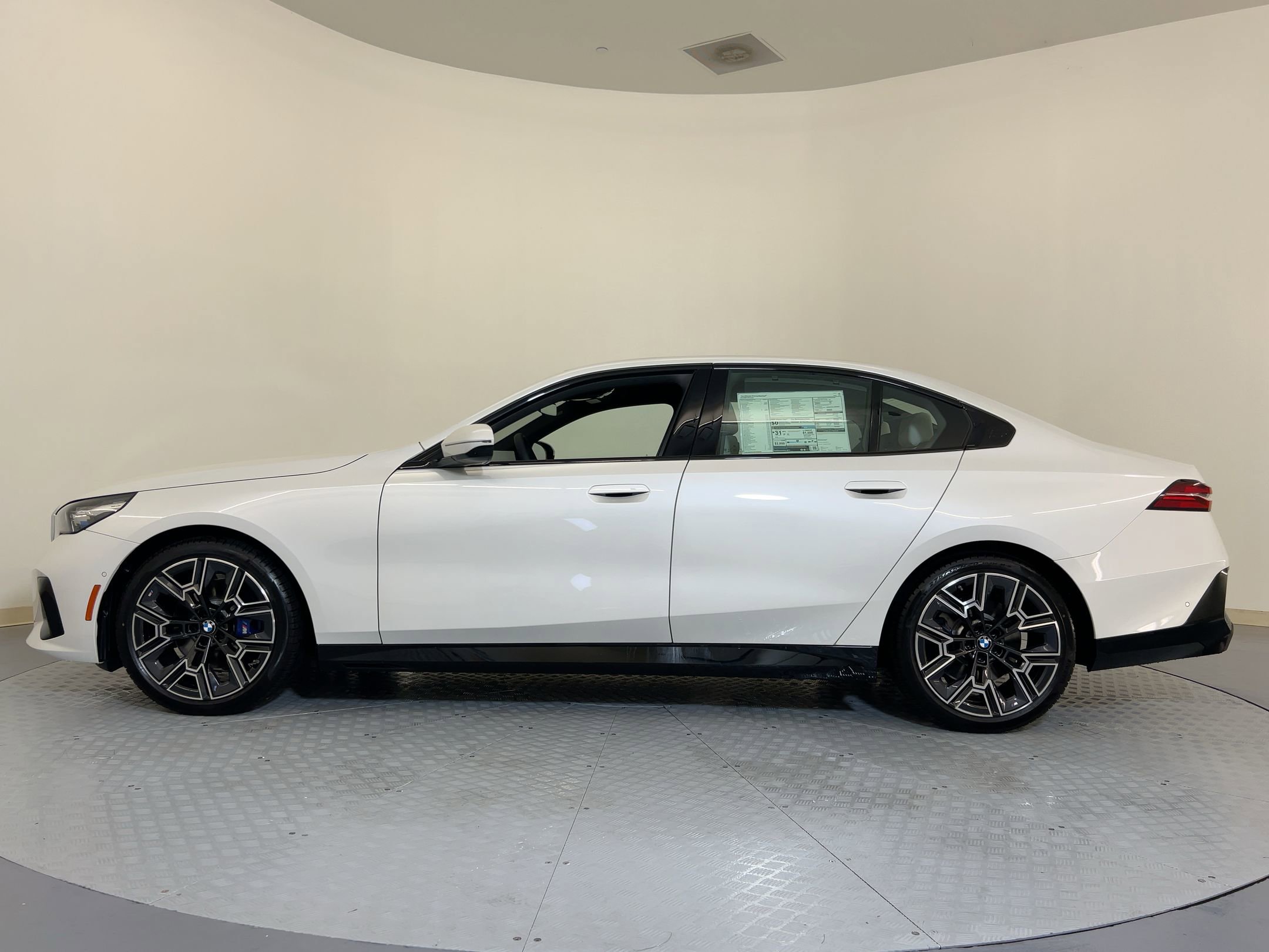 2026 Bmw 530i Sedan photo 2