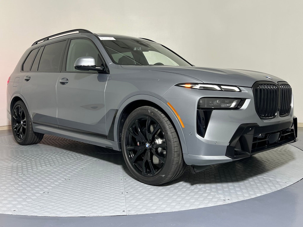 New 2026 BMW X7 xDrive40i SUV