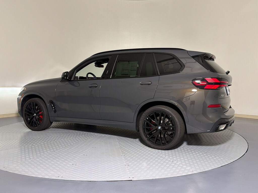 New 2026 BMW X5 sDrive40i SUV