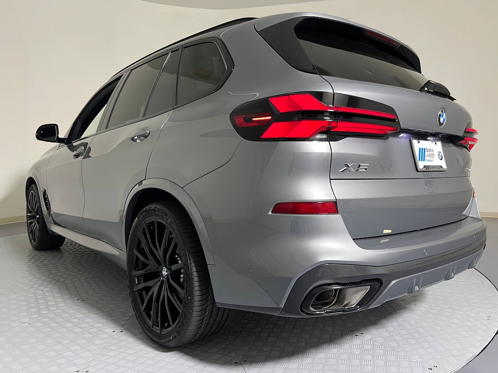 New 2026 BMW X5 sDrive40i SUV