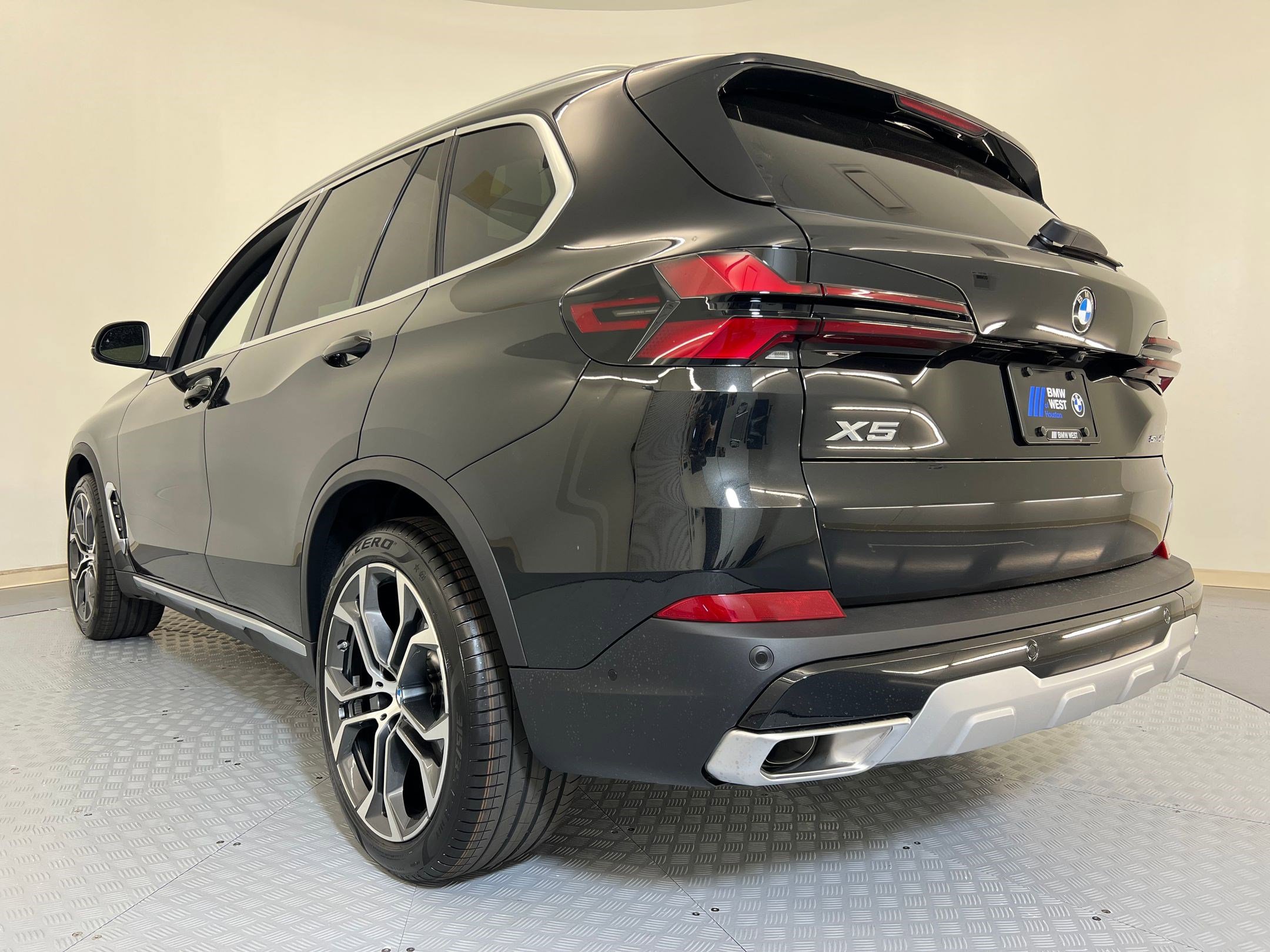 2026 Bmw X5 sDrive40i photo 2