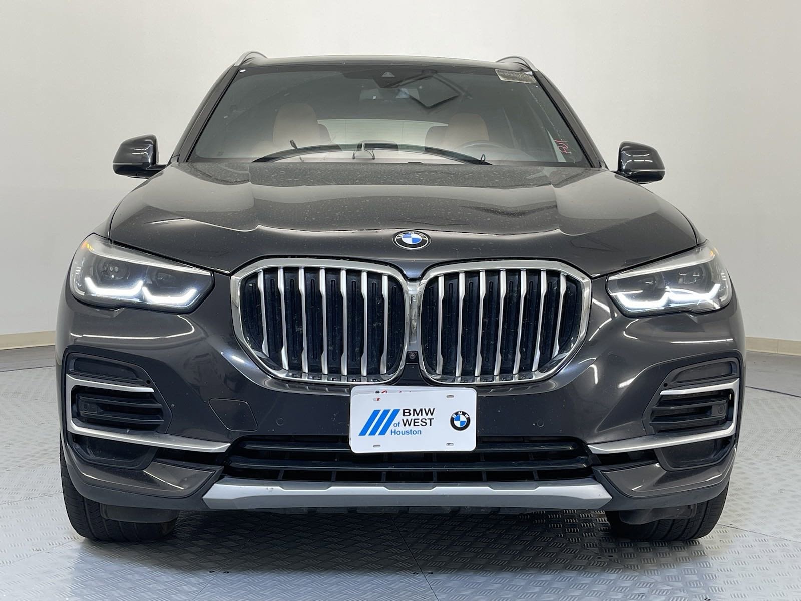 Used 2022 BMW X5 40i with VIN 5UXCR6C02N9M77693 for sale in Katy, TX