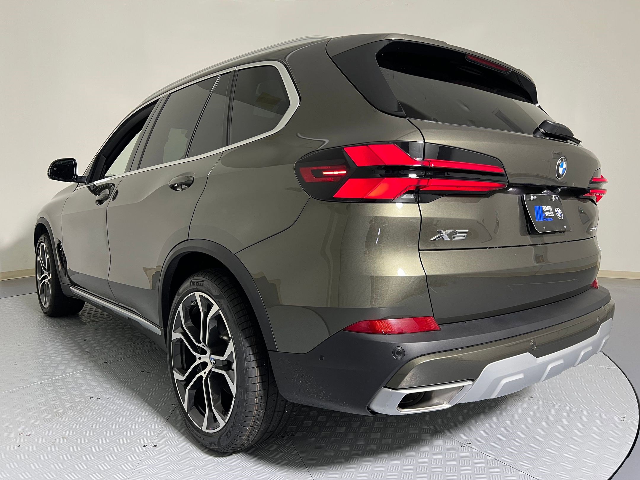 2025 Bmw X5 sDrive40i photo 3
